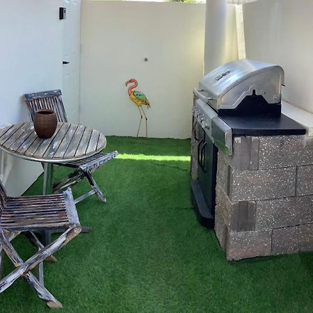 Cozy 1-Bedroom Apartment Minutes Away Drive To Mangel Halto Beach Savaneta Εξωτερικό φωτογραφία